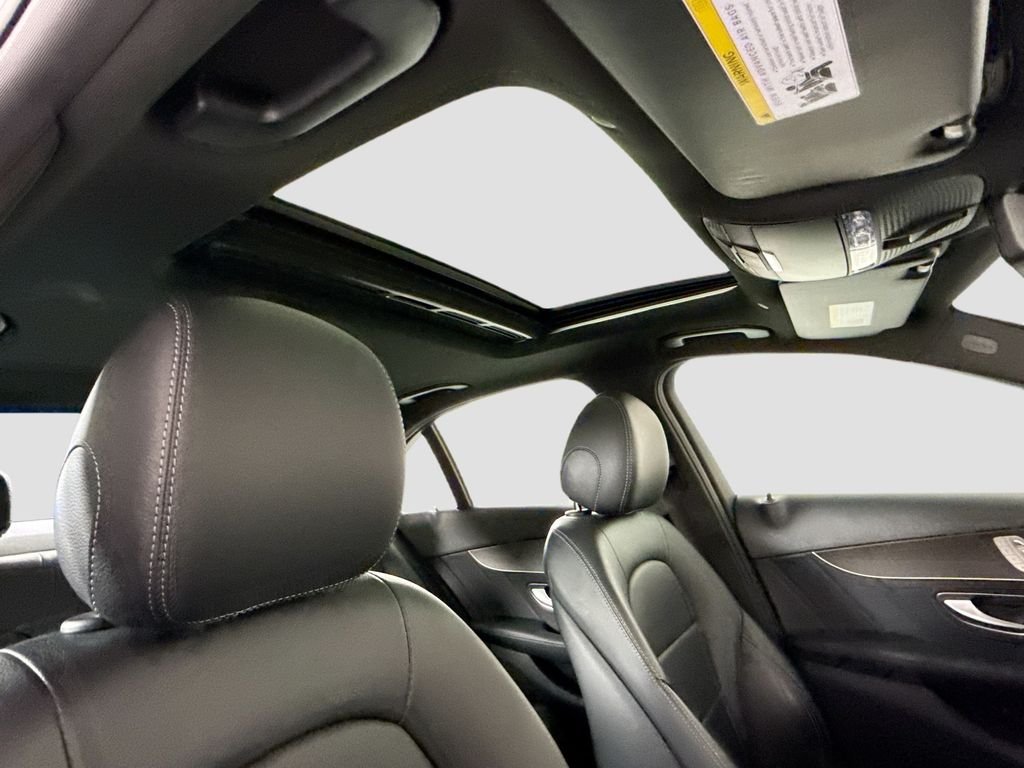 Used 2019 Polar White Mercedes-Benz C 300 image 18