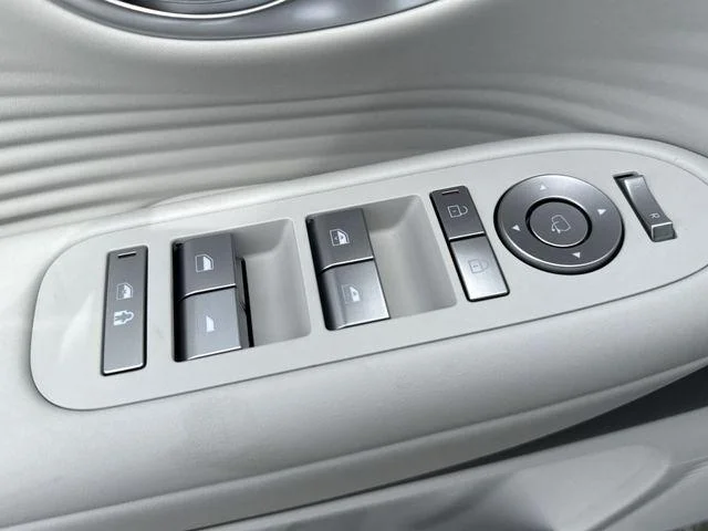 2026 Hyundai IONIQ 9 SEL - Photo 13