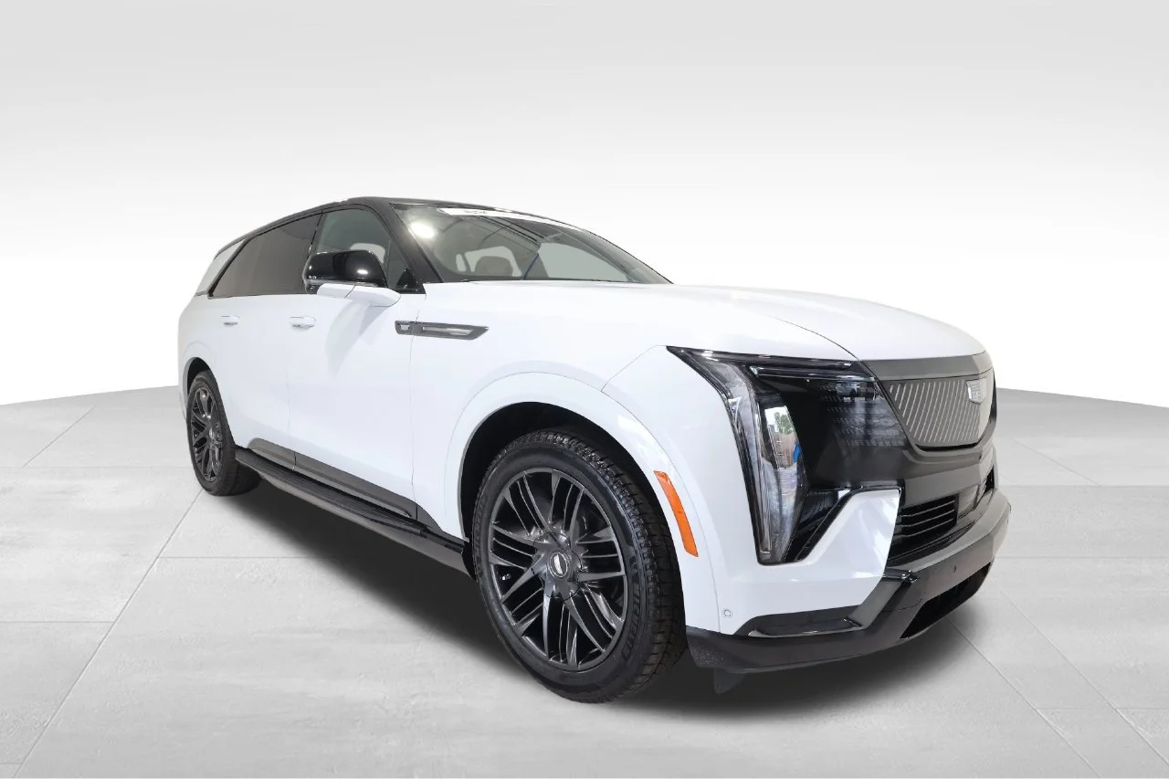 Certified Used 2026 Vibrant White Tricoat Cadillac Premium Sport image 6