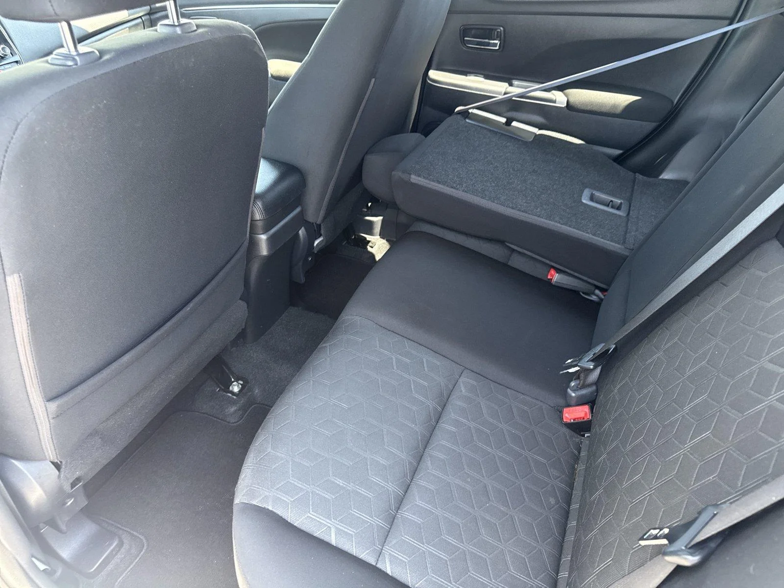 Used 2021 Alloy Silver Metallic Mitsubishi ES image 29