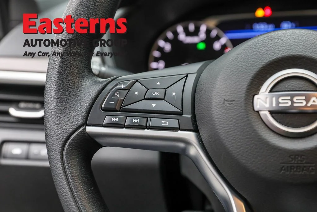 Used 2024 Black Nissan 2.5 SV image 15