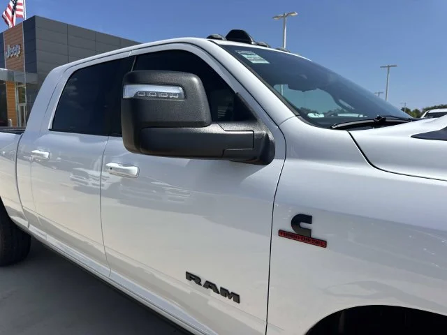 New 2027 Bright White Clear-Coat Exterior Paint RAM Laramie image 28