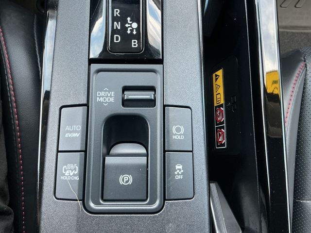 Used 2024  Toyota XSE Premium image 25
