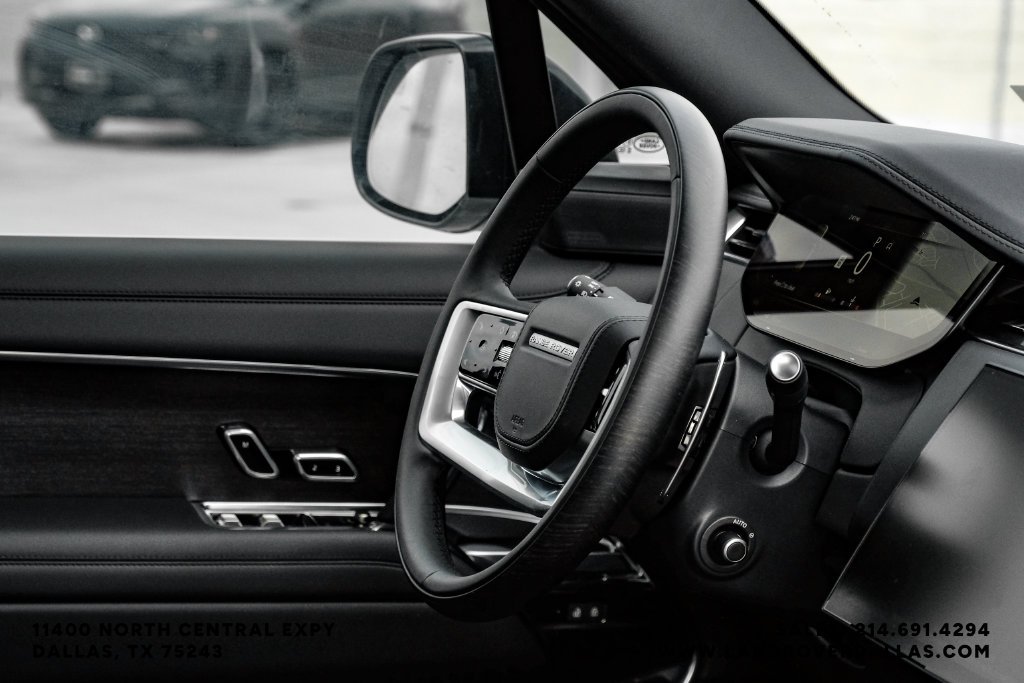 New 2027 Fuji White Land Rover SE image 11