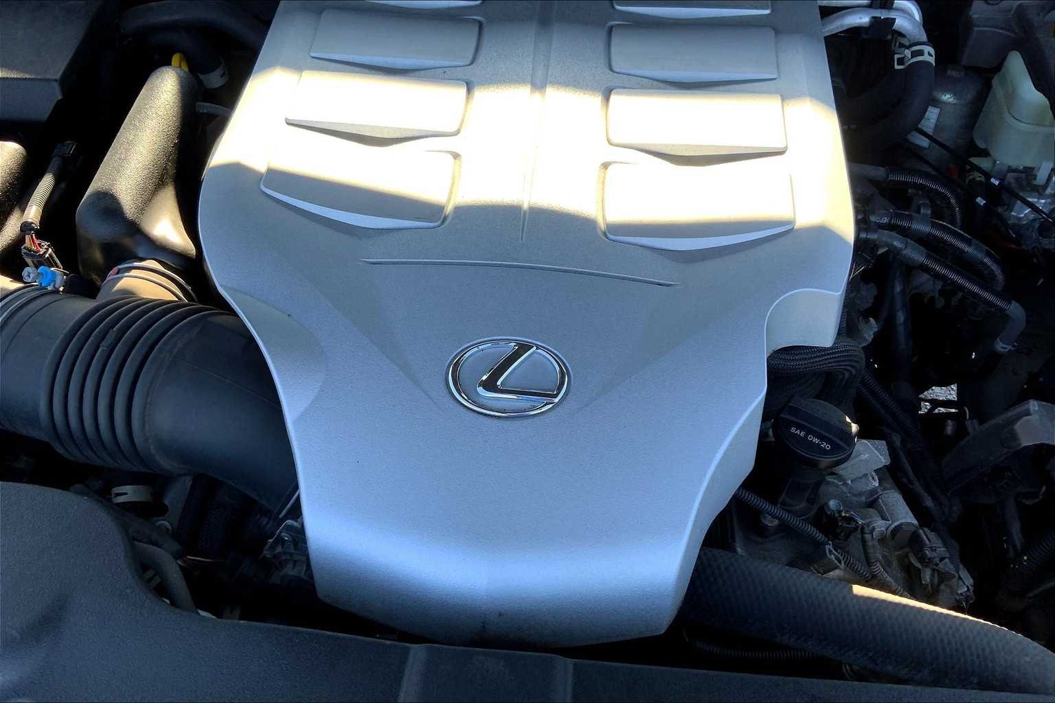 Used 2022 Nebula Gray Pearl Lexus Premium image 31