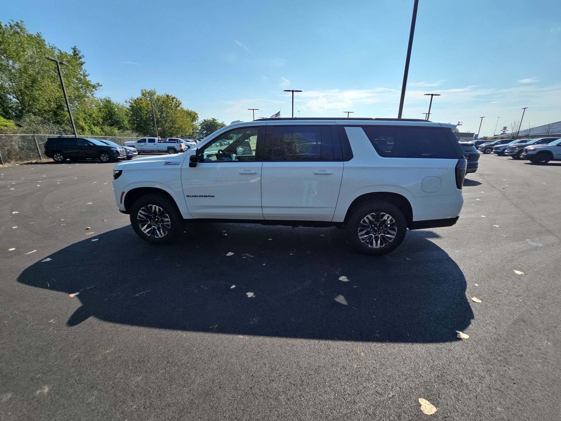 New 2026 Summit White Chevrolet Z71 image 10