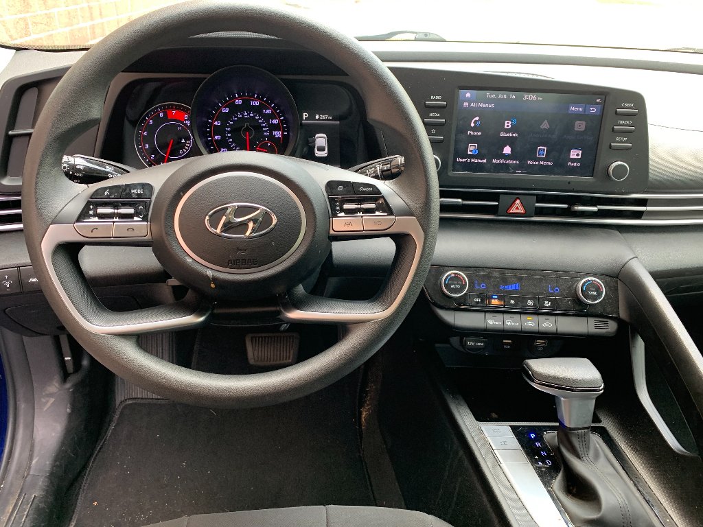 Used 2023 Intense Blue Hyundai SEL image 9