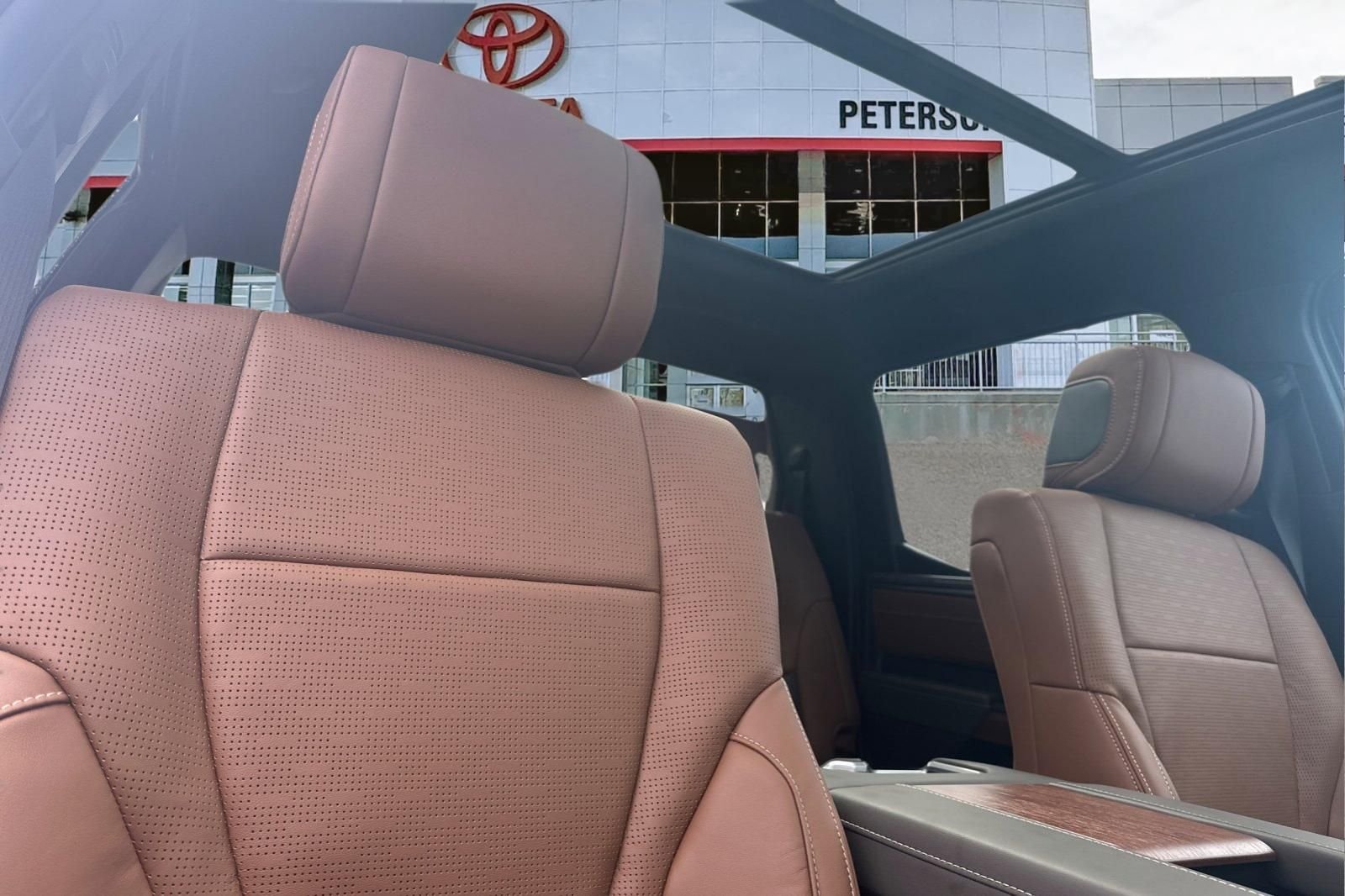 2025 Toyota Tundra 1794 Edition - Photo 18