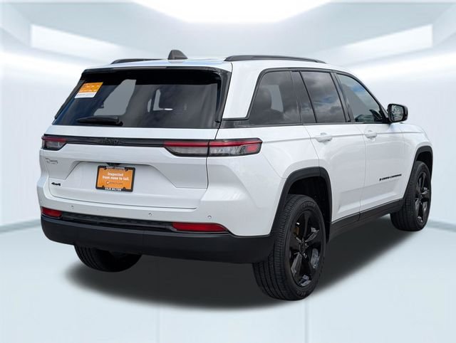 Used 2023 White Jeep Altitude X image 5