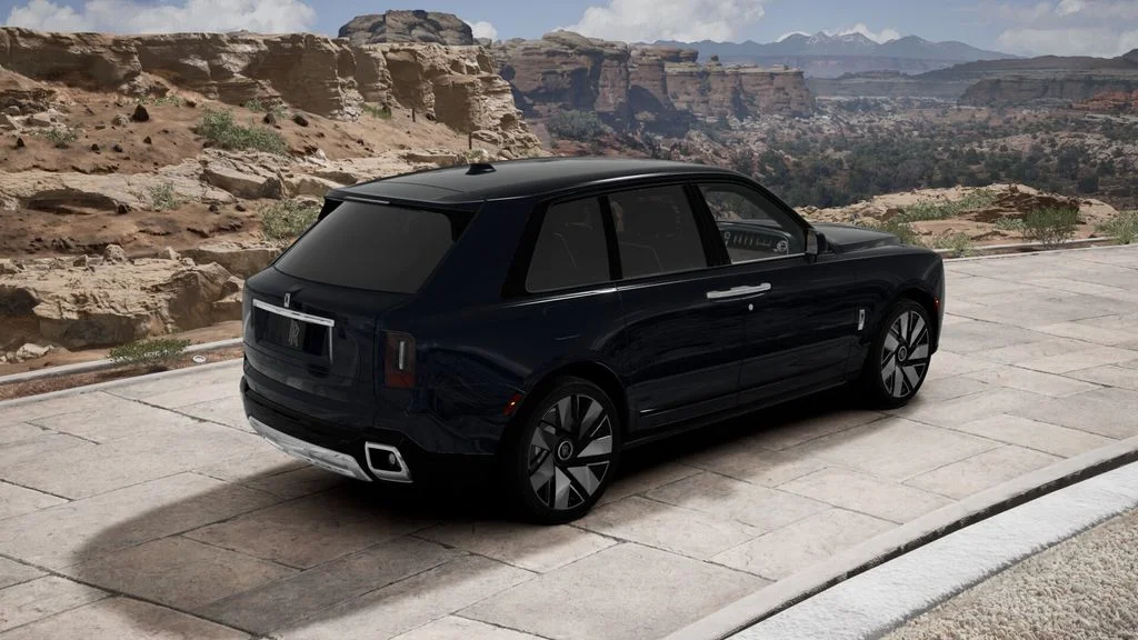 New 2027 Blue Rolls-Royce  image 3