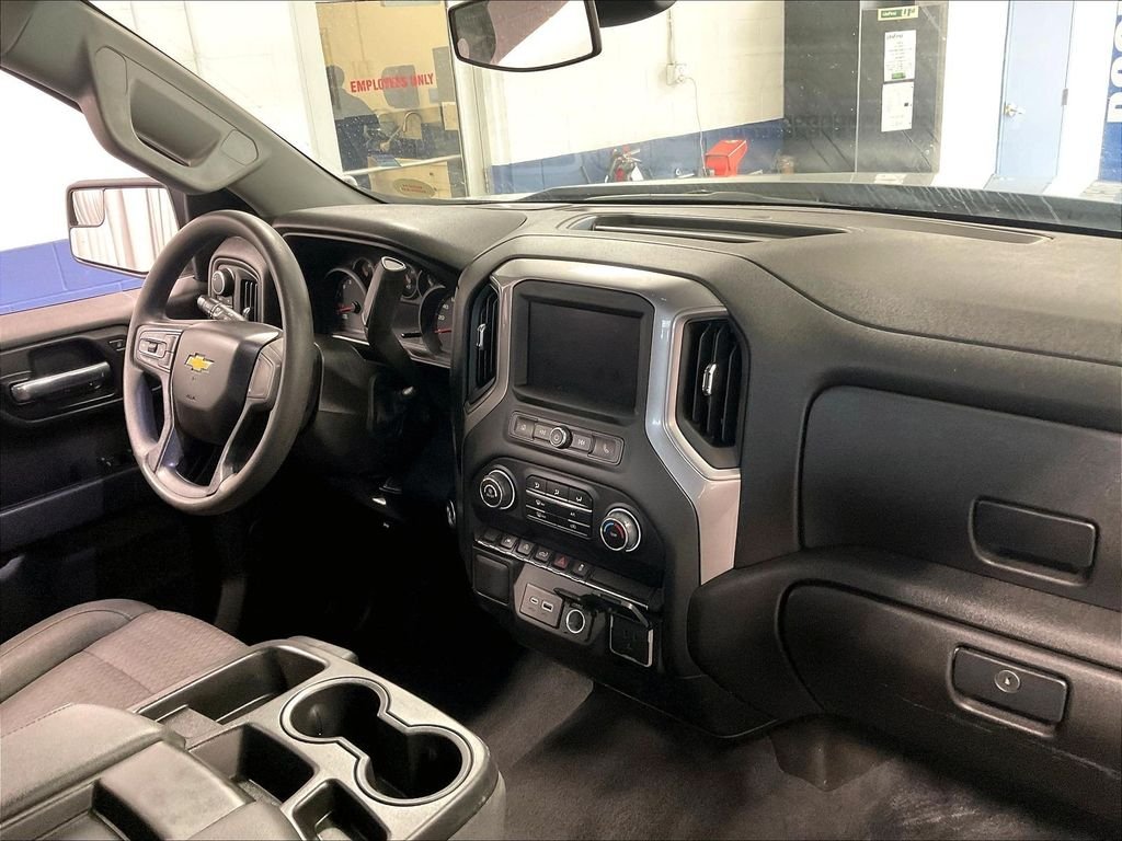 Used 2024 Gray Chevrolet Custom image 14