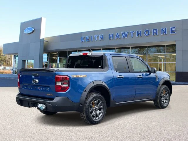 Certified Used 2023 Blue Metallic Ford Lariat image 6