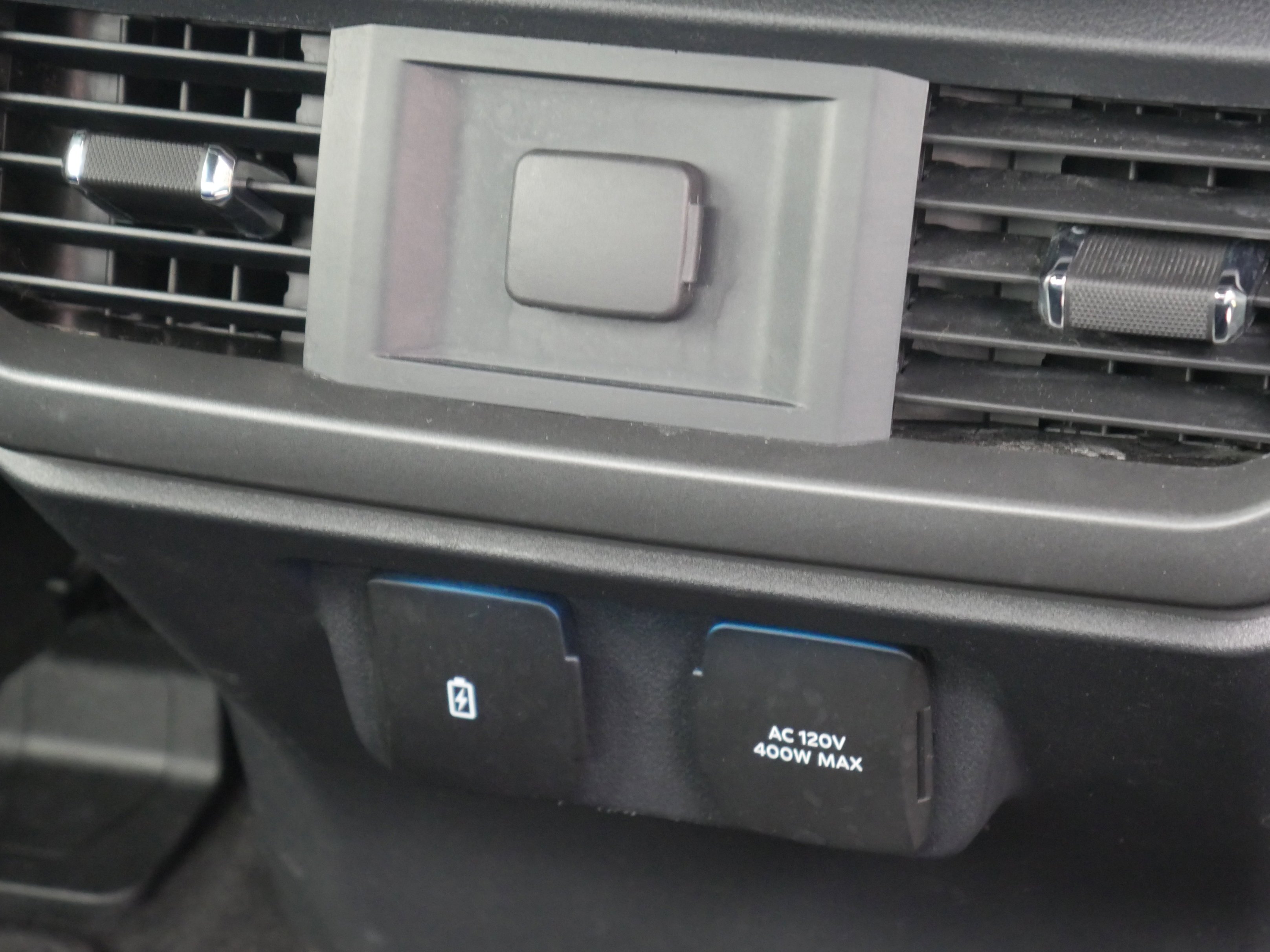 Certified Used 2024 Gray Ford XLT image 33