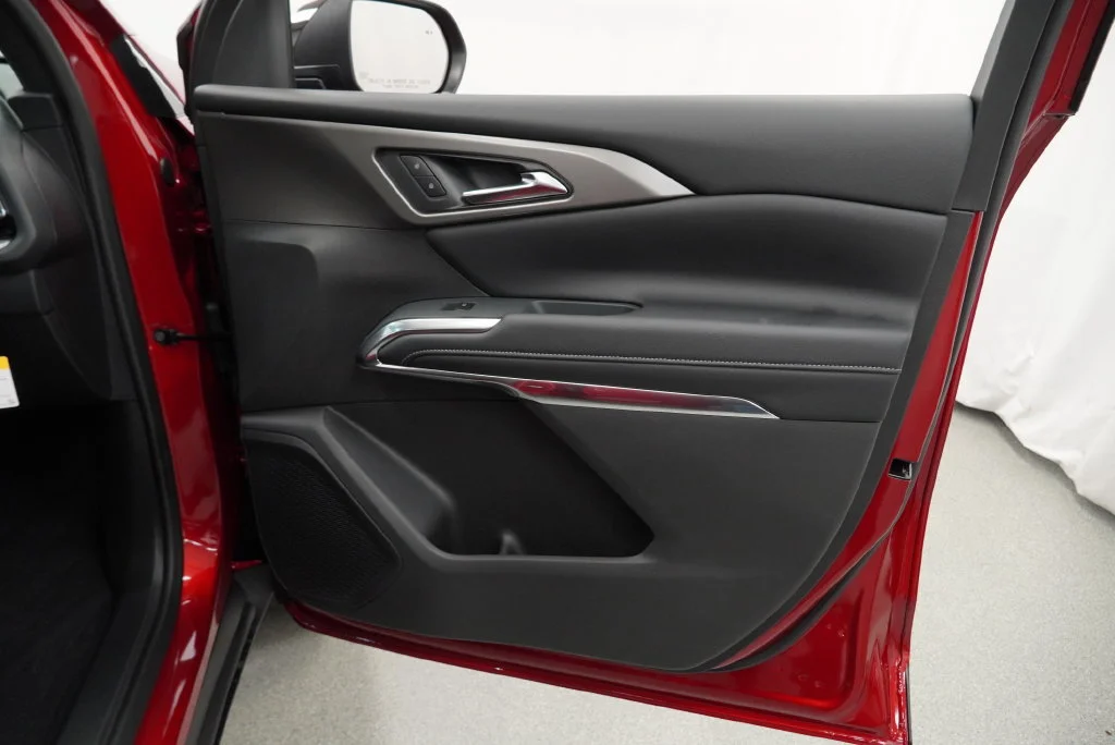 New 2027 Radiant Red Tintcoat Chevrolet LT image 27