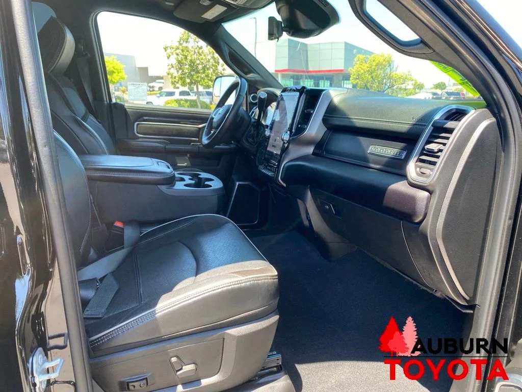 Used 2022 Diamond Black Crystal Pearlcoat Ram Laramie image 15