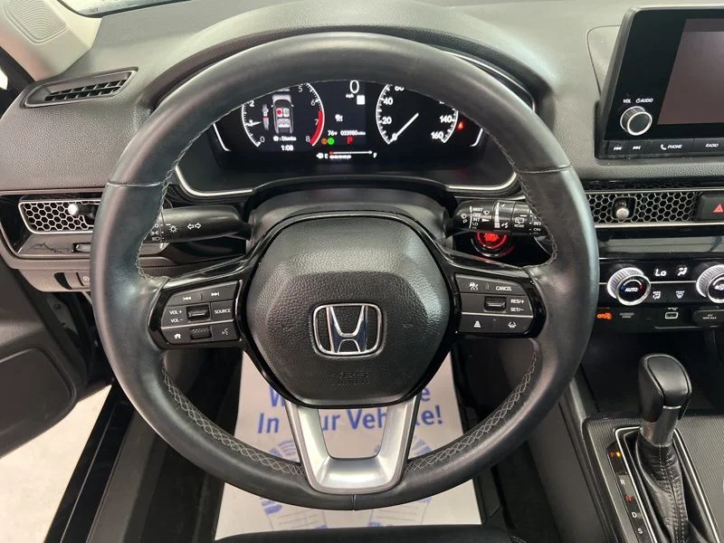 Used 2024  Honda EX-L image 25