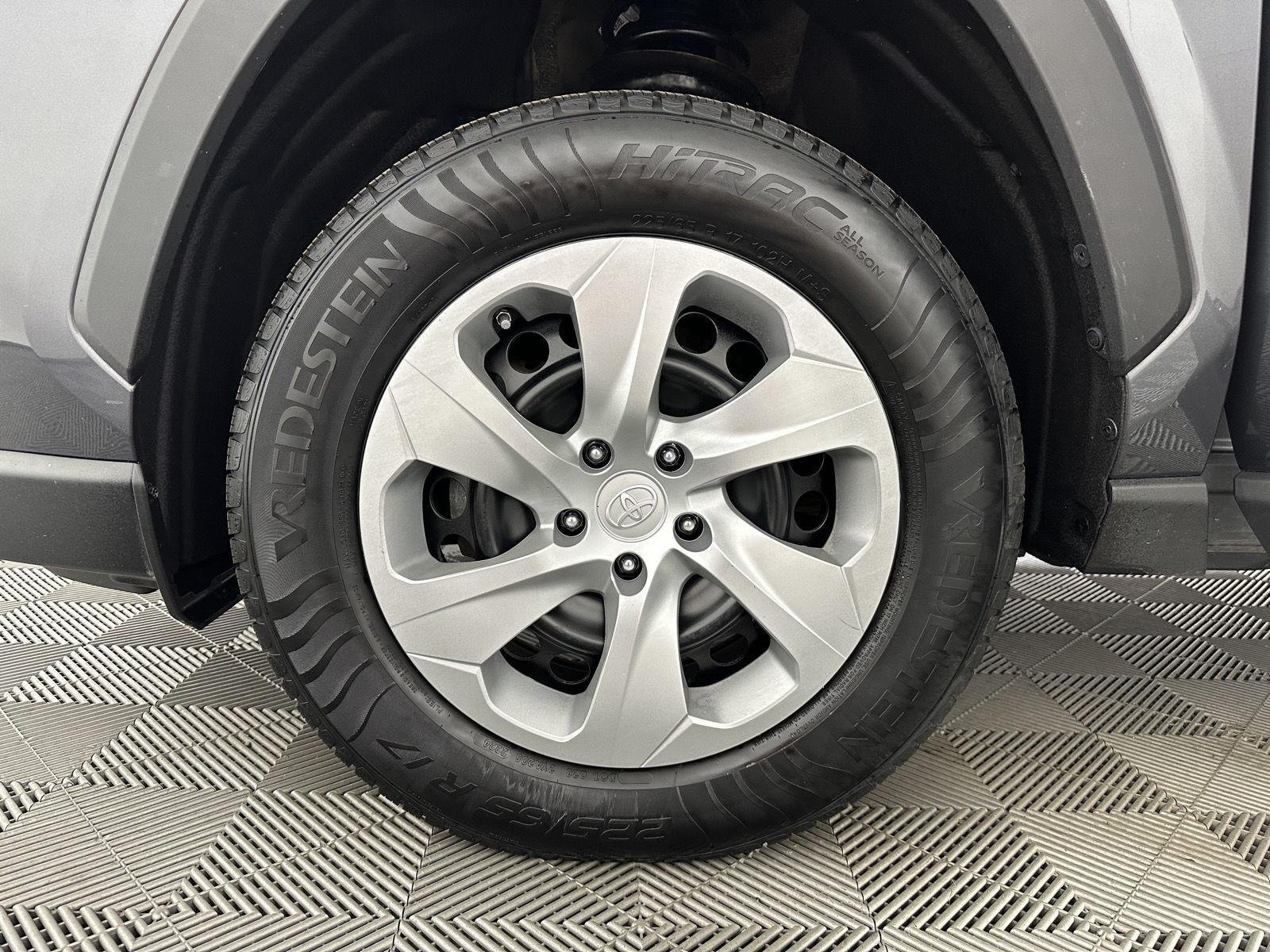 Used 2022 Magnetic Gray Metallic Toyota LE image 30