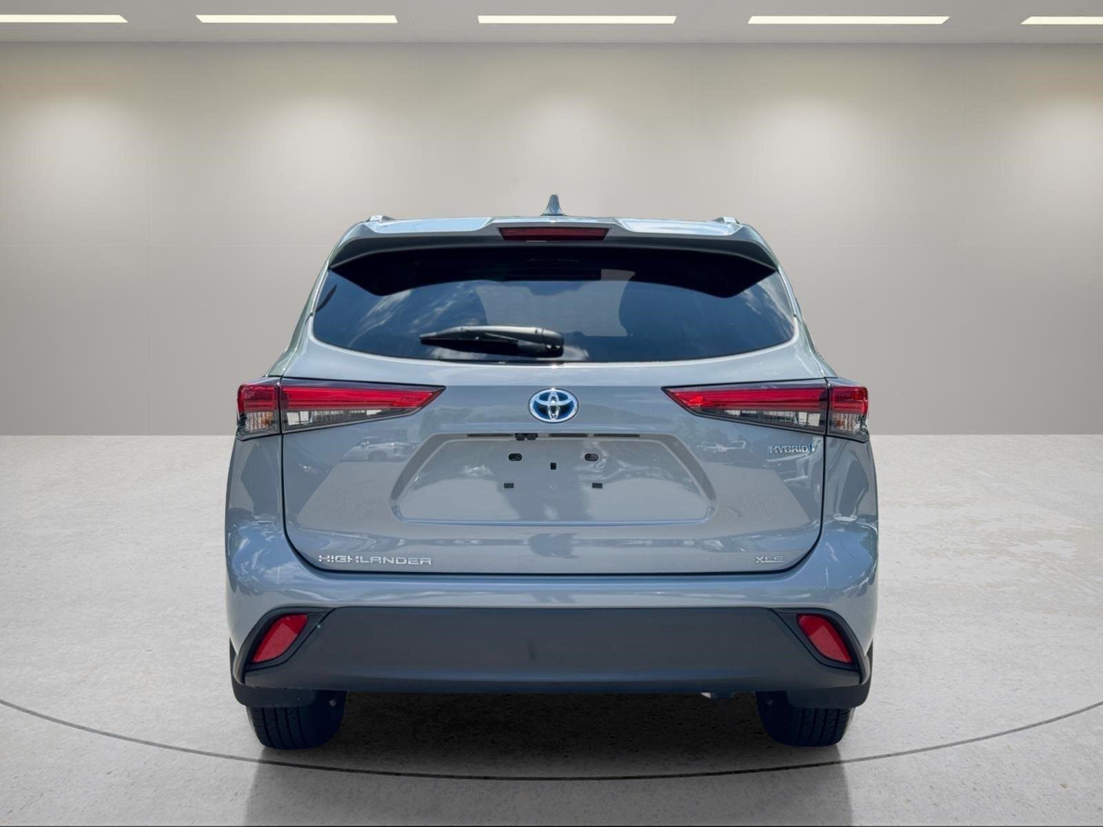 Used 2023 Cement Toyota Hybrid Bronze Edition image 4