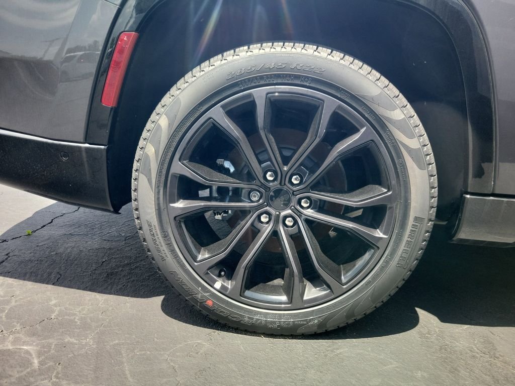 New 2026 Baltic Gray Metallic Clearcoat Jeep Summit Obsidian image 5