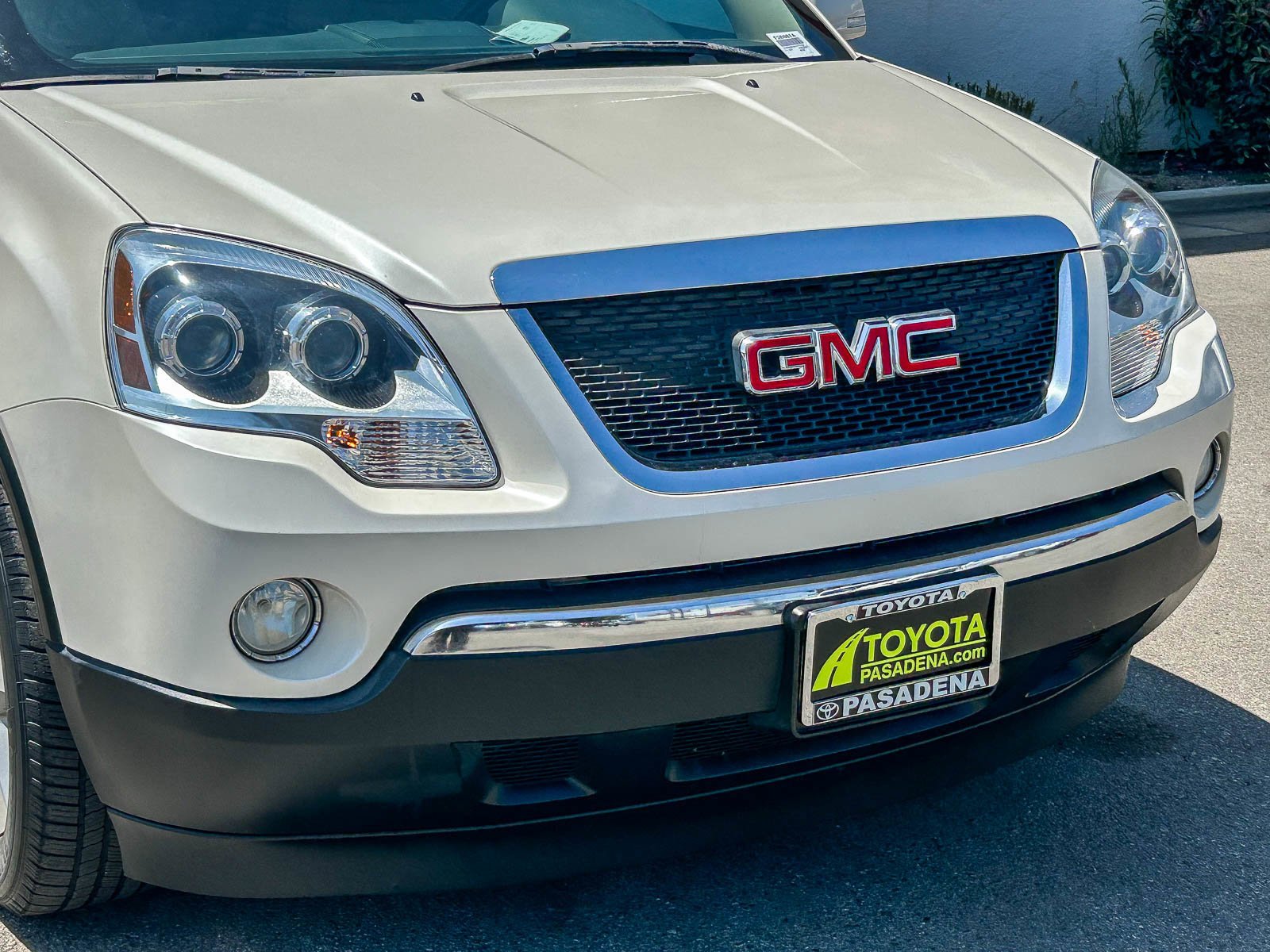 Used 2011 WHITE DIAMOND TRI GMC SLT2 image 5