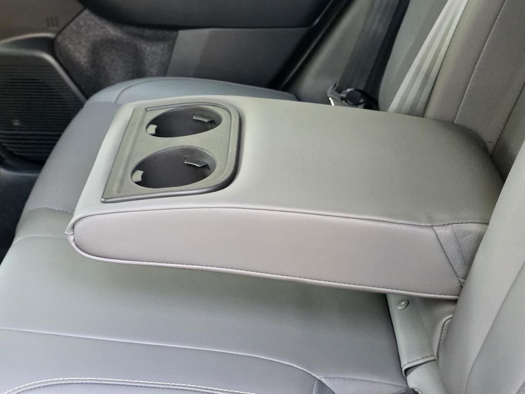 2026 Subaru Outback Limited - Photo 12