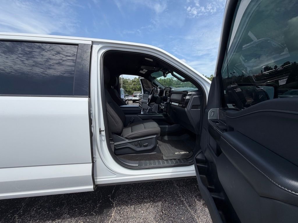 Used 2022 White Ford XLT image 10