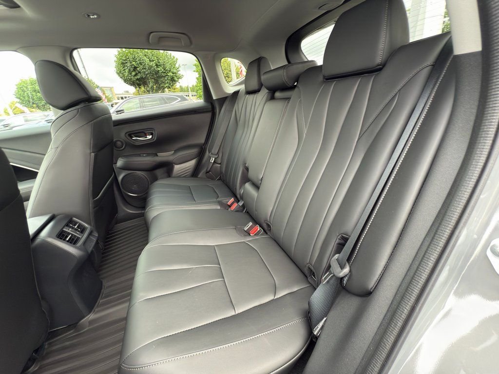 2025 Acura ADX Base - Photo 38