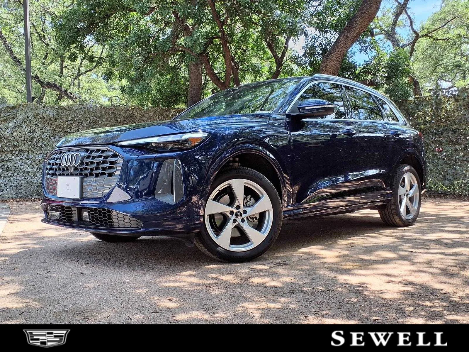 2025 Audi Q5 40 Premium Plus's photo