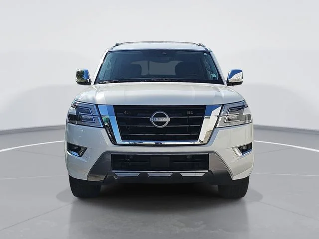 Used 2023 White Nissan Platinum image 8
