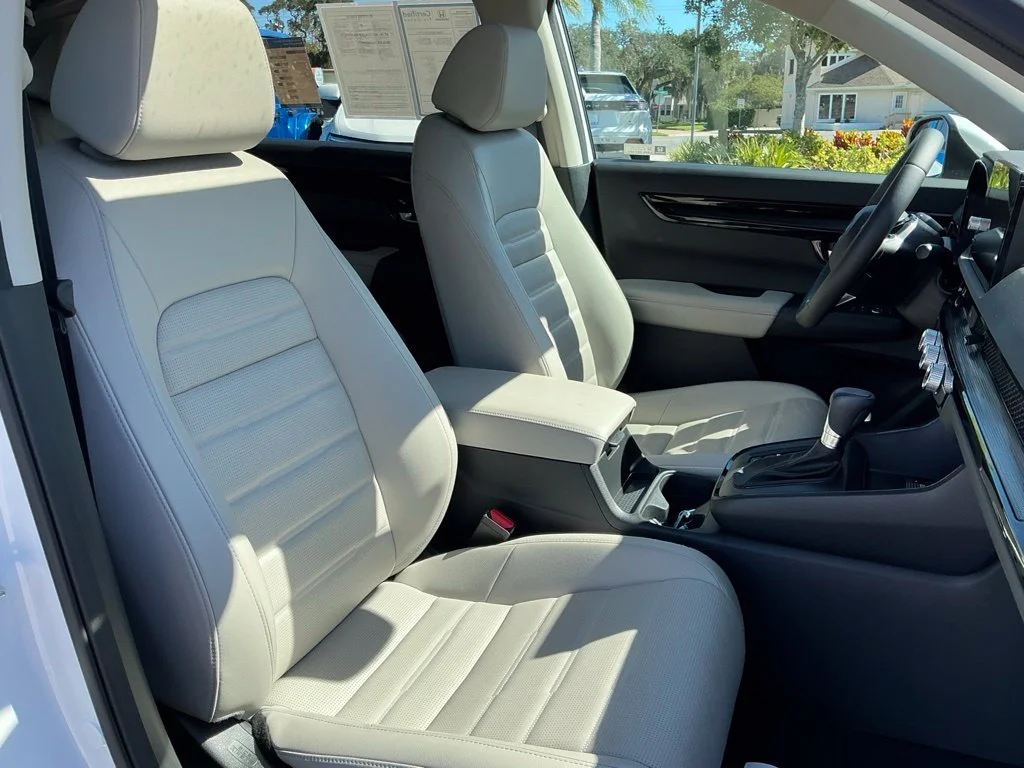Used 2024  Honda EX-L image 13