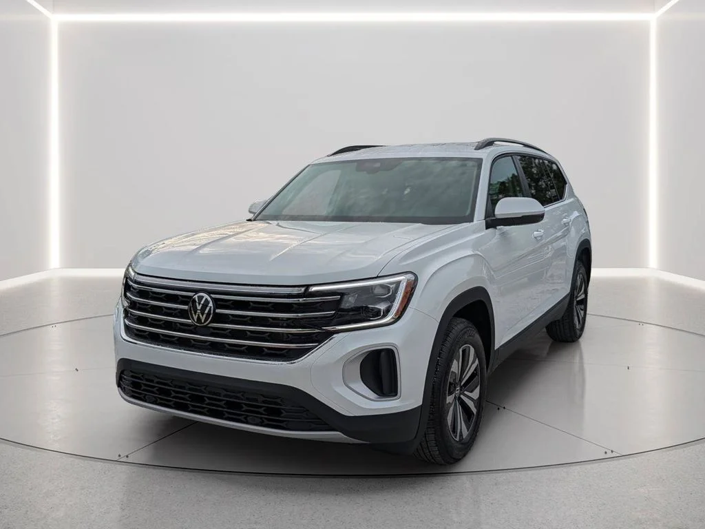 New 2026 White/off-white Volkswagen 2.0T SE image 2