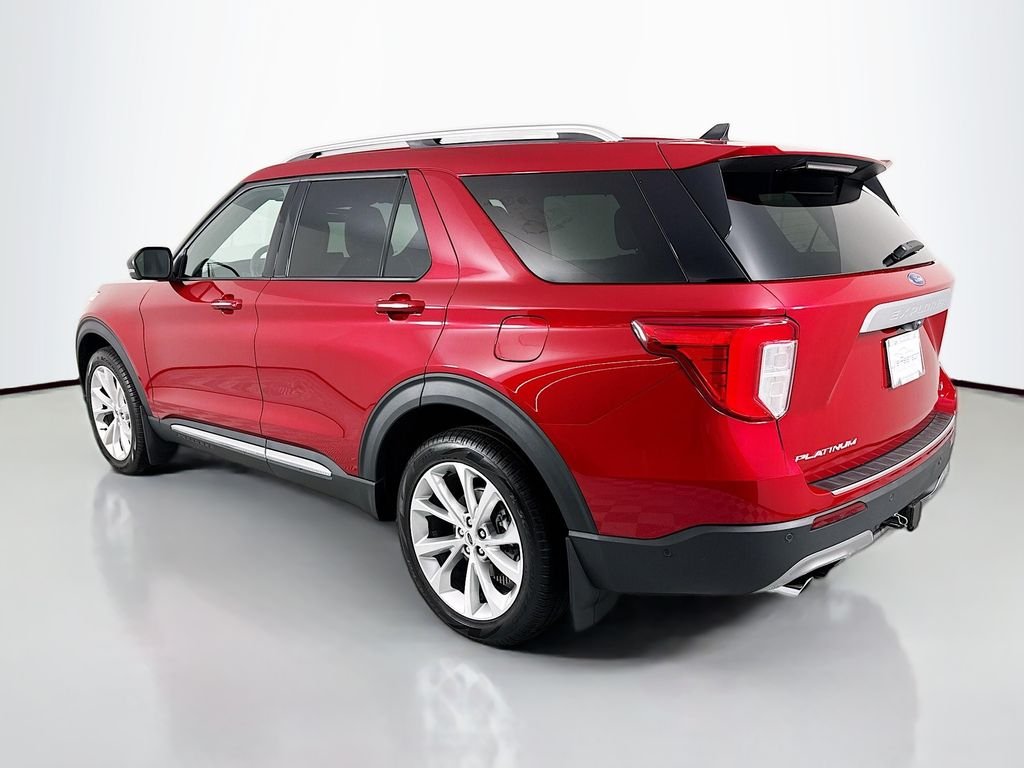 Used 2023 Red Ford Platinum image 3