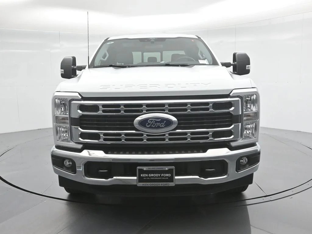 New 2026 Oxford White Ford XLT image 50