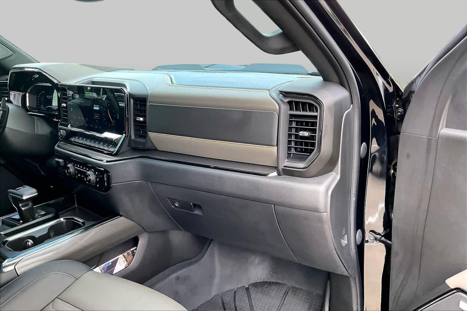 Used 2024 Black Chevrolet ZR2 image 18