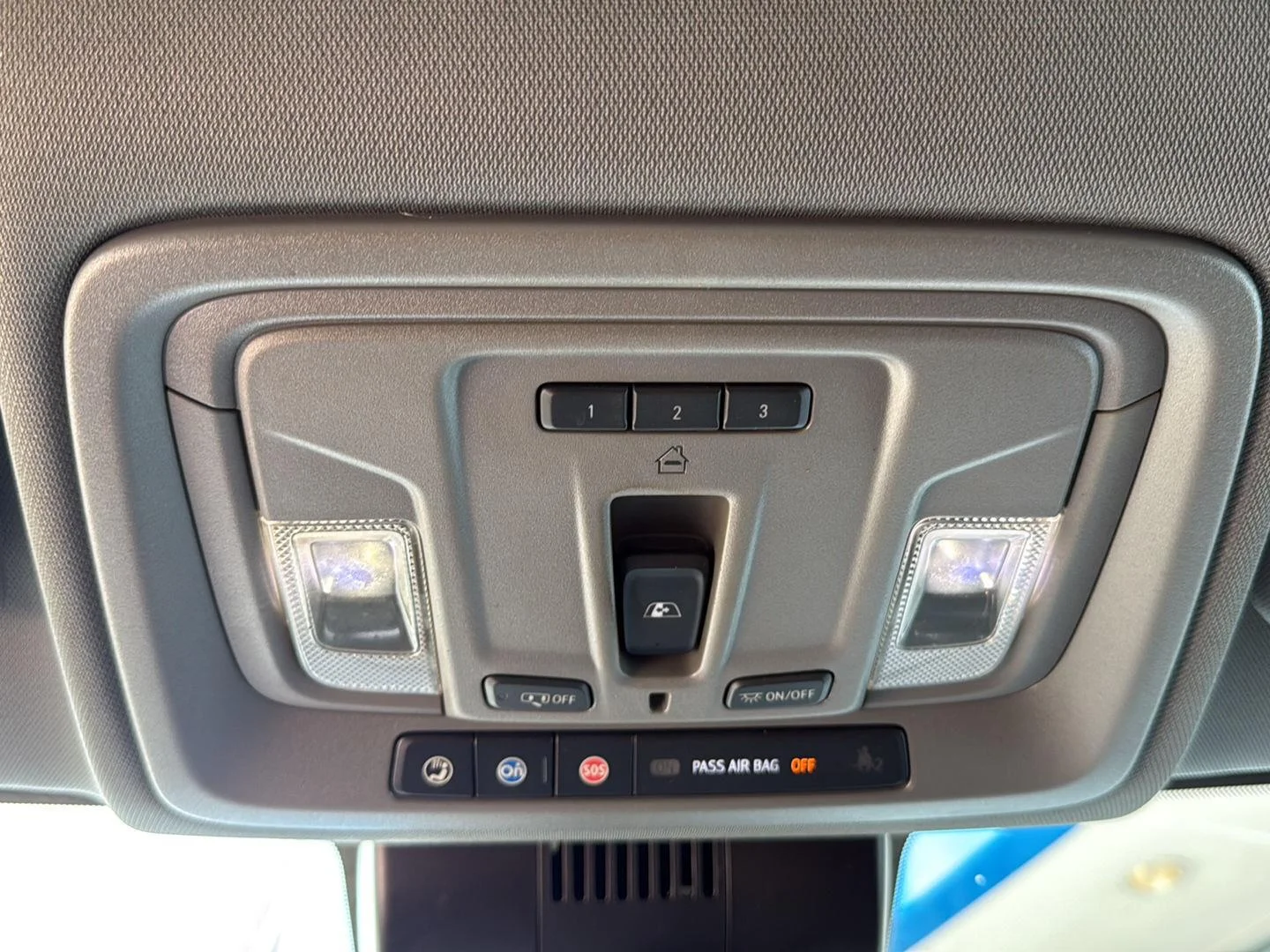 Used 2022 Summit White Chevrolet LTZ image 36