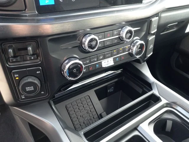 New 2026 Marsh Gray Ford Lariat image 17