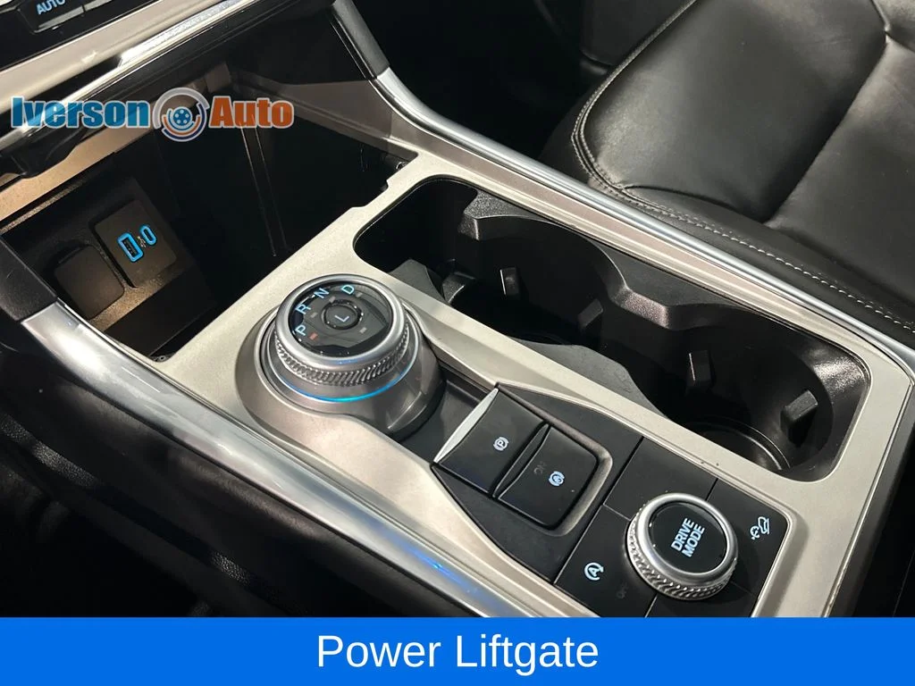 Used 2024 Silver Ford XLT image 22
