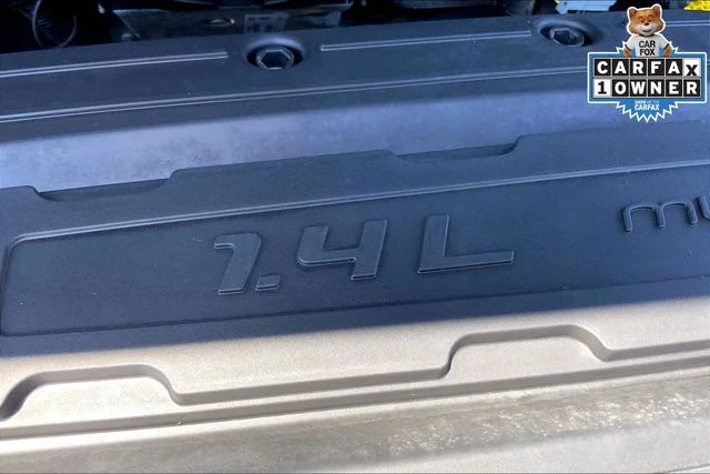 Used 2018 Black Jeep Latitude image 29