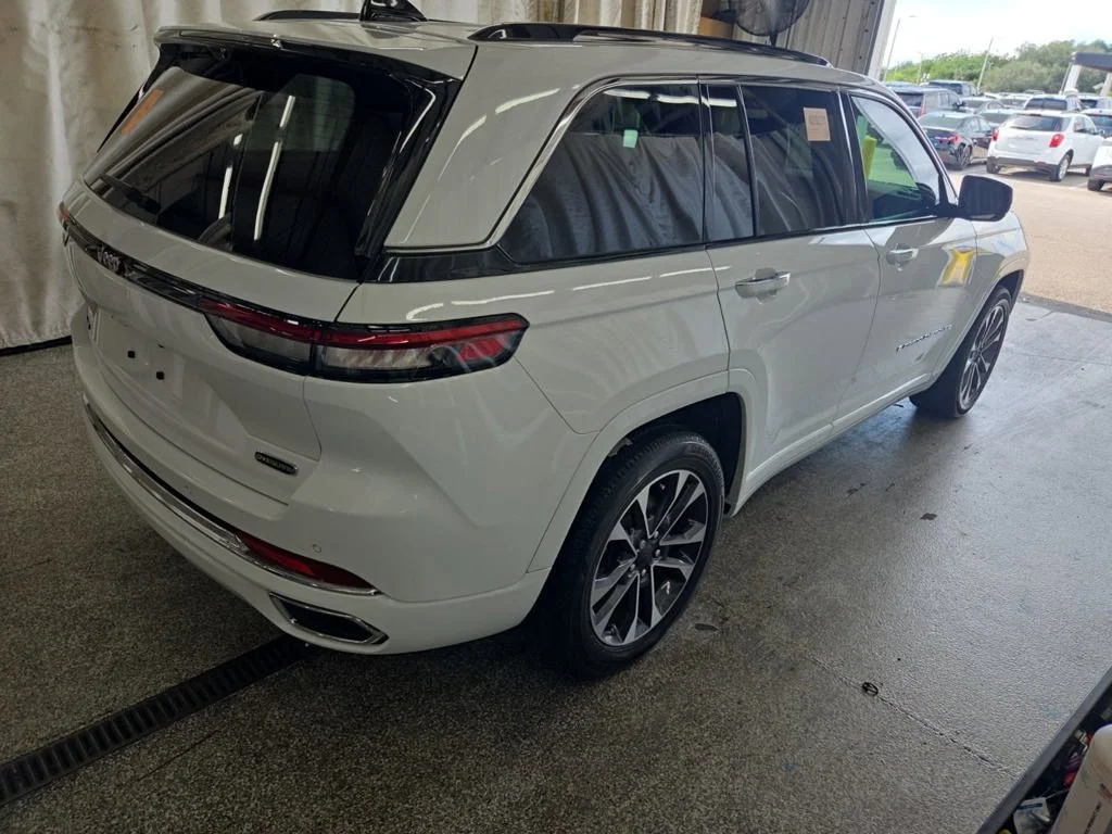 Certified Used 2023 White Jeep Overland image 14