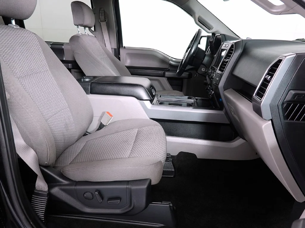 Used 2019 Black Ford XLT image 14