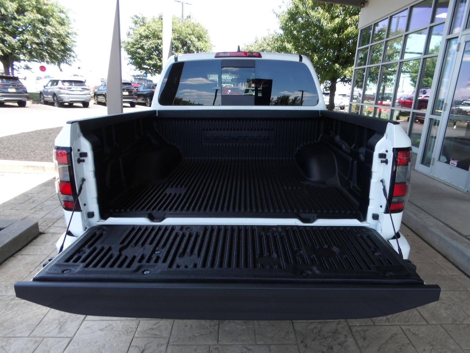 New 2026 Glacier White Nissan Crew Cab PRO-4X® image 10