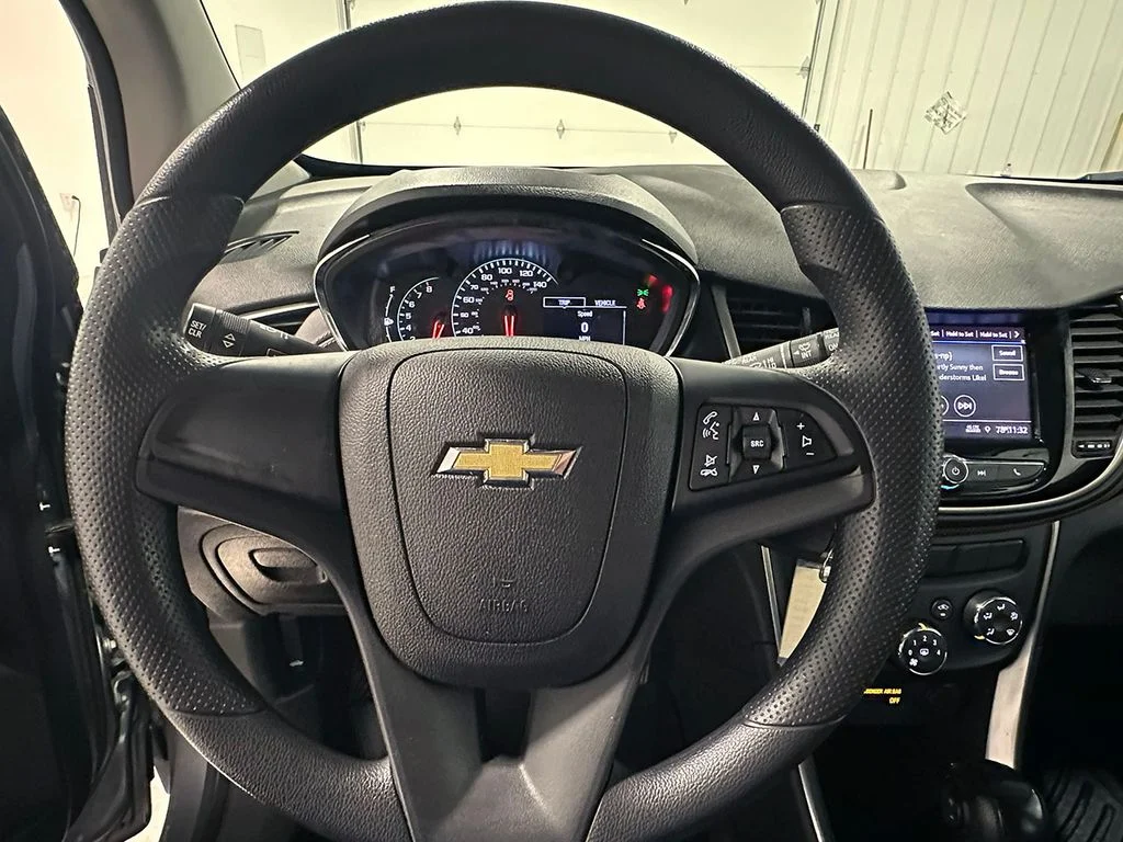 Used 2020 Gray Chevrolet LS image 28