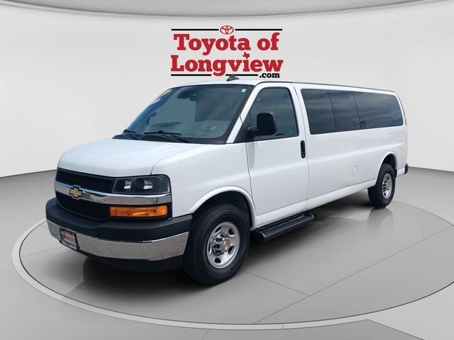 2023 Chevrolet Express 3500 LT Extended's photo