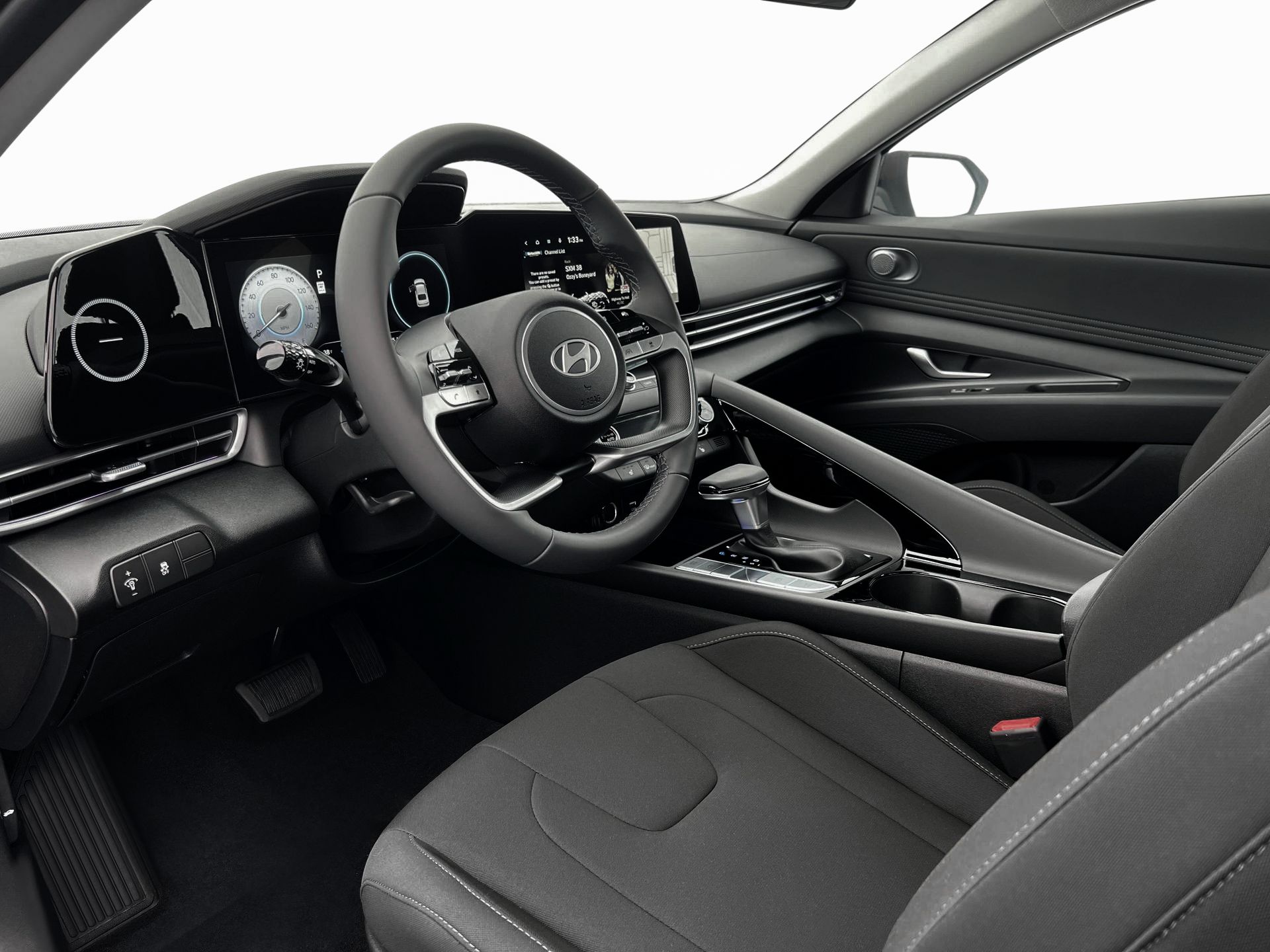 2025 Hyundai Elantra SEL - Photo 14