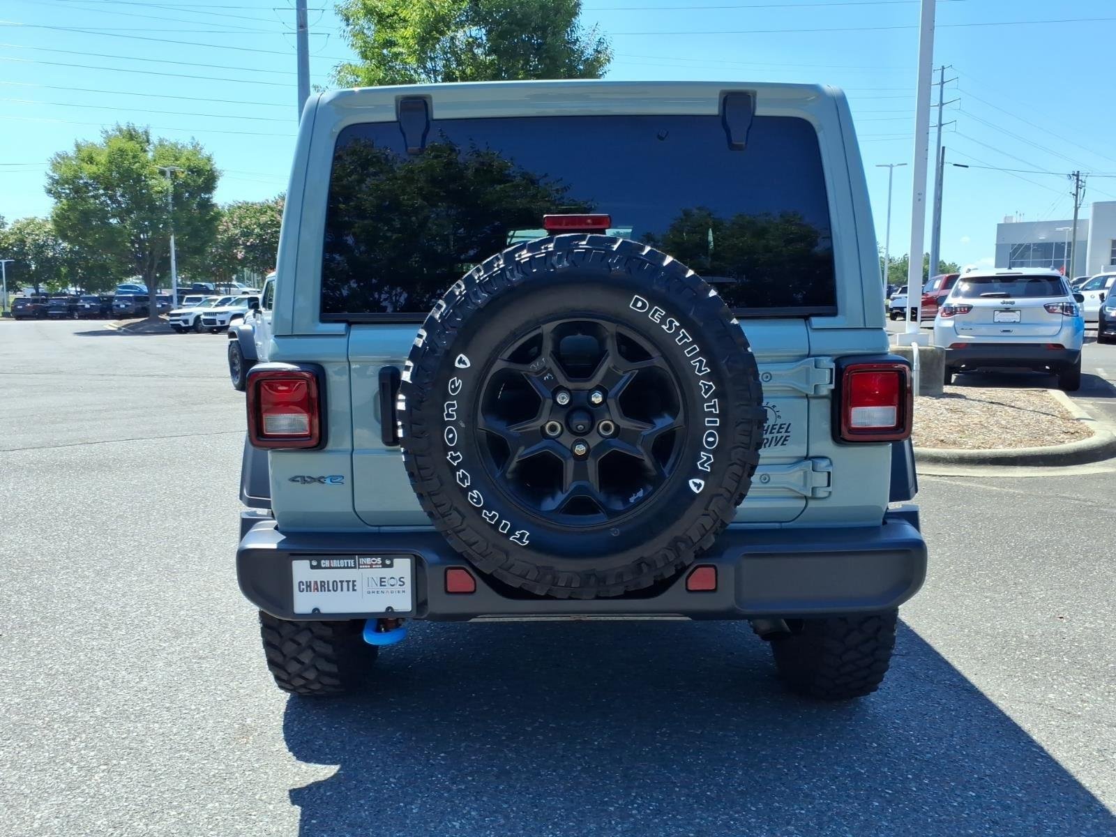 Used 2023 Earl Clearcoat Jeep Willys *One Touch Top* image 18