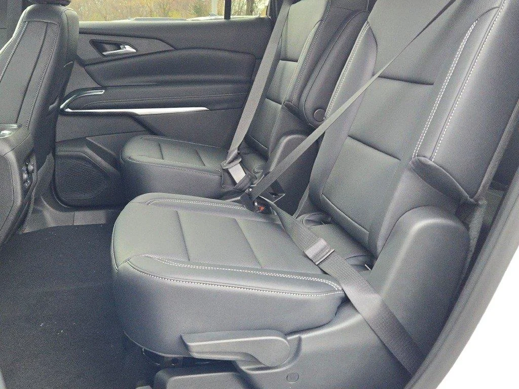 2026 Chevrolet Traverse LT - Photo 18