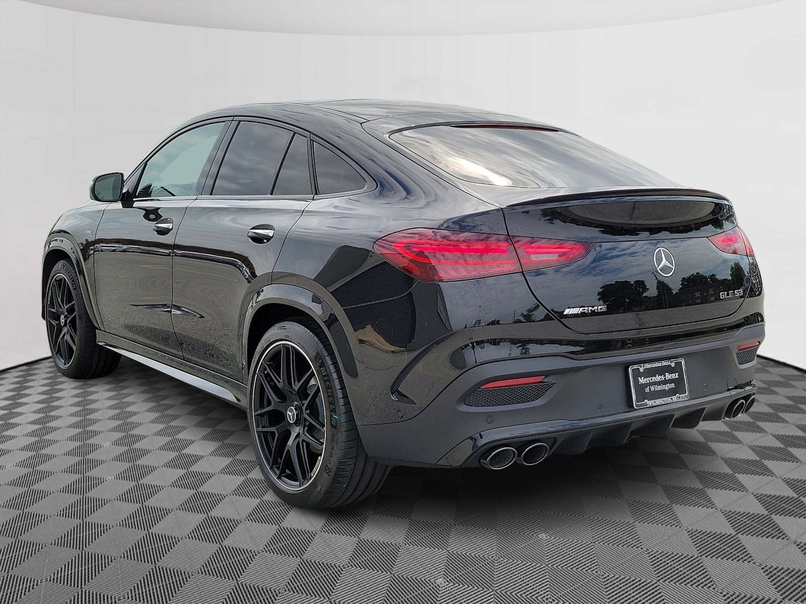 Certified Used 2024 Obsidian Black Metallic - 197 Mercedes-Benz AMG® GLE 53 image 3