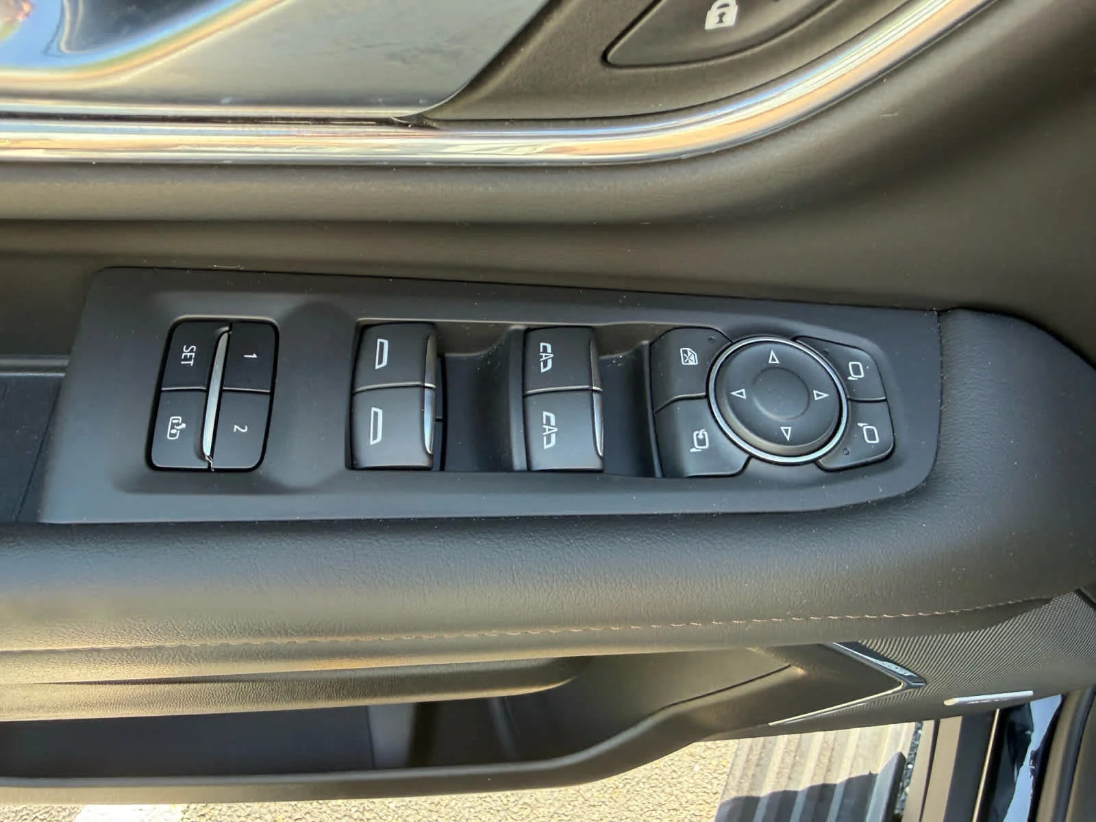 Used 2023 Black Chevrolet High Country image 21