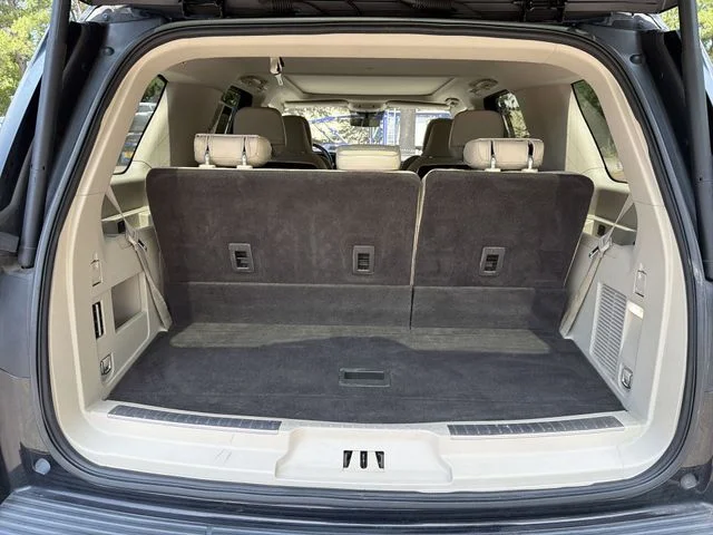 Used 2019 Black Lincoln Reserve image 25