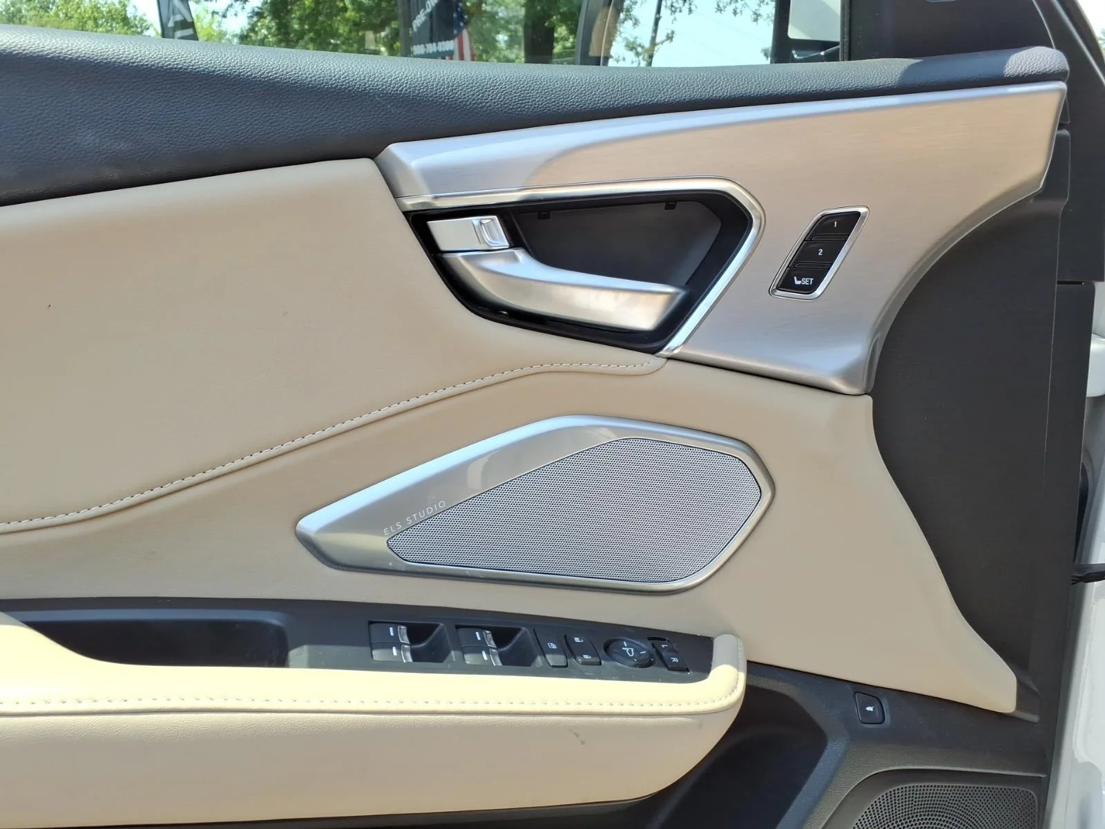 Used 2024 Platinum White Pearl Acura SH-AWD TECH image 13